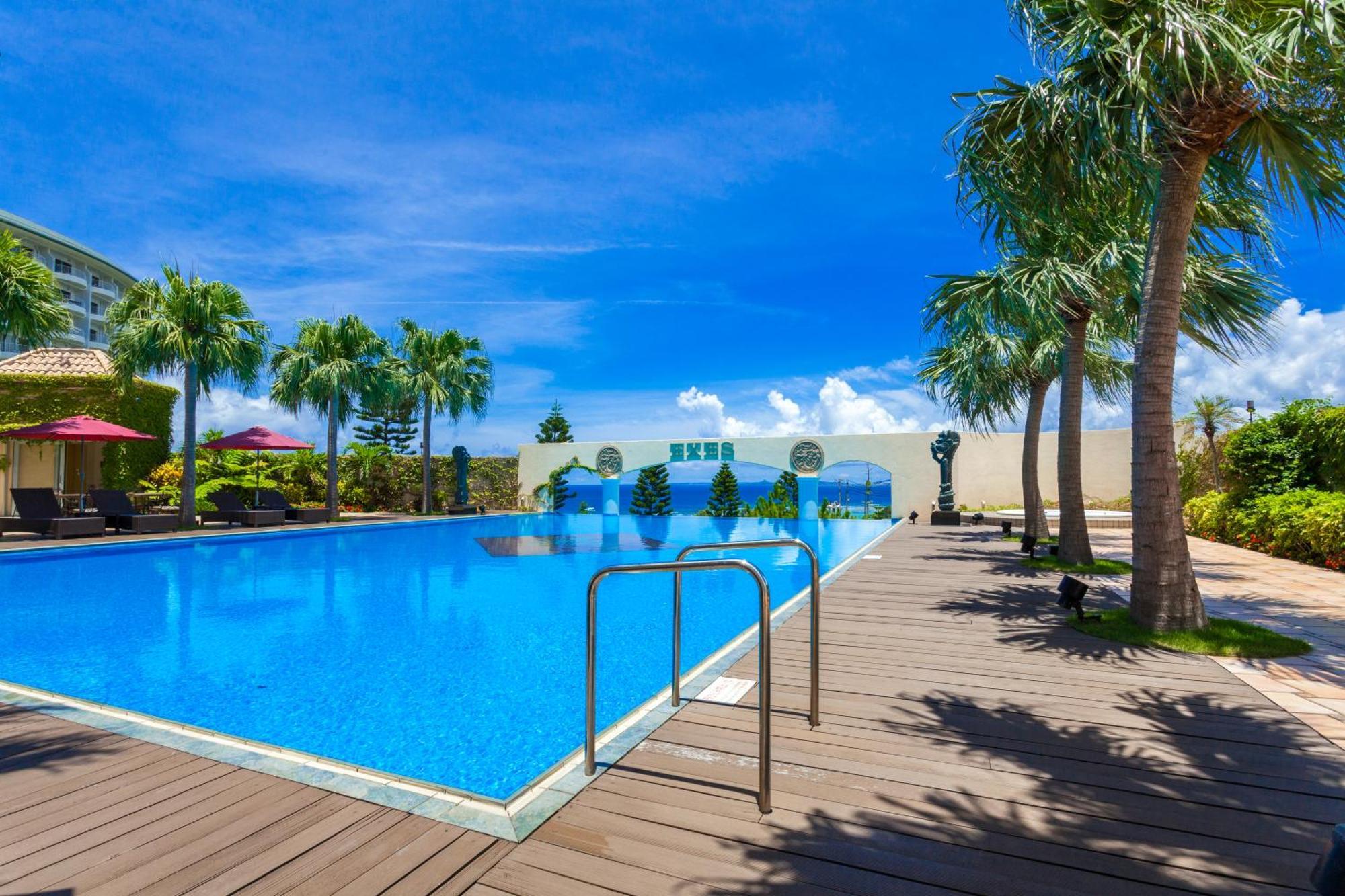 Okinawa Kariyushi Resort Exes Onna Exterior photo